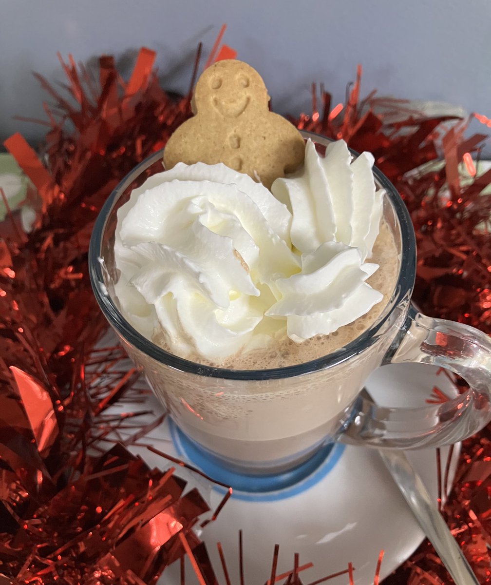 ChiddinglyShop's tweet photo. It’s gingerbread hot chocolate time!
.
#gingerbread #festivedrink #gingerbreadman #sweettreat #chiddinglyshop https://t.co/nX4a7kRvxL