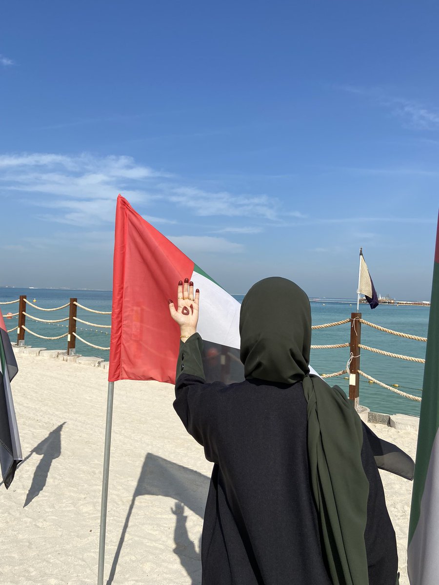 Sosepho's tweet photo. واحد وخمسين 🇦🇪 https://t.co/YtqCu8at9X