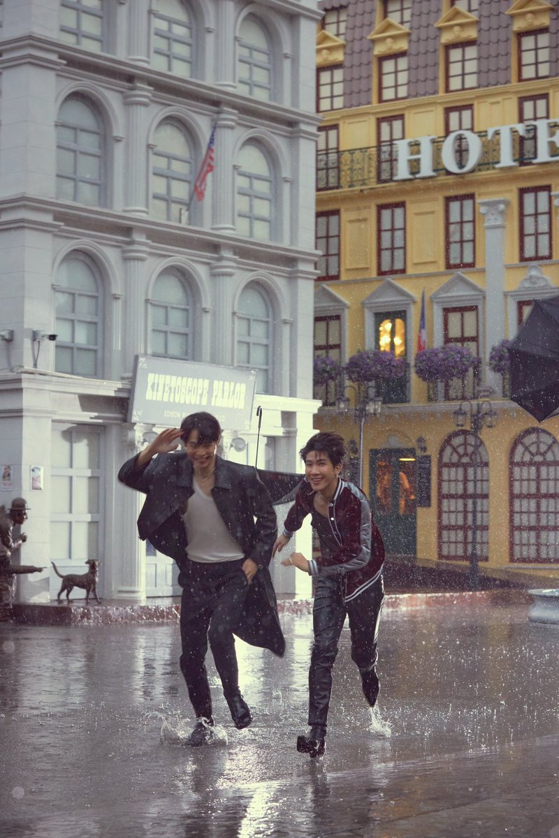 แมวที่บ้านครับเค้าชอบเล่นน้ำ #FINALLYBEGINxFIRSTKHAOTUNG