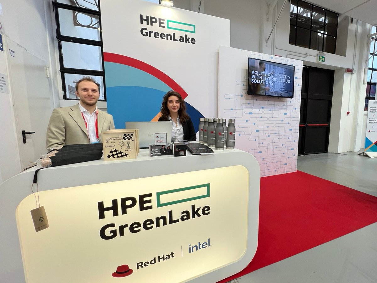 Siamo all'Open Souce Day di <a href="/RedHatItaly/">Red Hat Italy</a> a Milano! Vieni a trovarci al nostro booth, ascolta la sessione sul #cloud ibrido e scopri come costruire un cloud personalizzato e flessibile con #HPEGreenLake e il cloud ibrido aperto Red Hat: hpe.to/6010MCqP6 #RedHatOSD