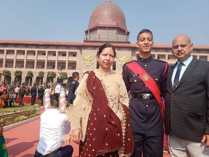 State Chronicles tweet media