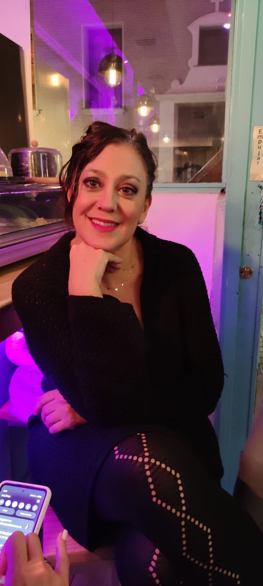 @choniciaflamenca (@choniciaflamenc) on Twitter photo Foto de mi Antonio Andrades que dice que estoy guapísima .
La felicidad y rodearte de la mejor gente tiene su efecto.
¿Qué opináis?
#flamenco #teatroflamencomadrid #felicidad Foto de mi Antonio Andrades que dice que estoy guapísima .
La felicidad y rodearte de la mejor gente tiene su efecto.
¿Qué opináis?
#flamenco #teatroflamencomadrid #felicidad