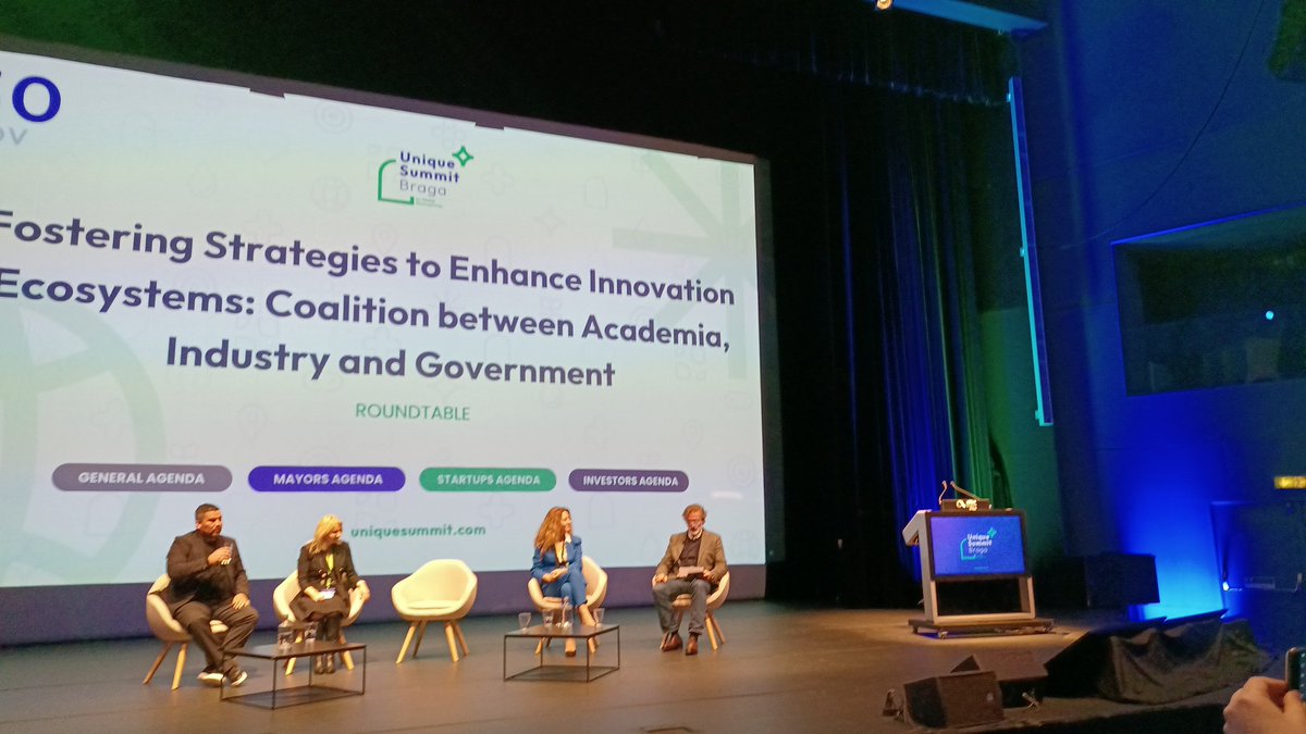 cluster_edu's tweet photo. @cluster_edu is proud to be present @UniqueSummit with a delegation from #academia #startups and #city to contribute in the 🇪🇺 &amp; 🌍 conversation on how to better build an #ecosystem to cobtribute 4 the #future of #work, #creativity &amp; #innovation https://t.co/jxuBPKHLbR