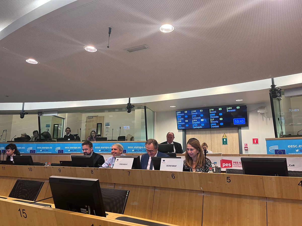 PES_CoR's tweet photo. Our Group meeting chaired by our President @ch_rouillon just started!

🙌 Looking forward to welcoming our guest speaker @PedroMarquesMEP @TheProgressives and a group of young elected local and regional leaders!

💪Ready to defend our progressive views at #CoRPlenary! Stay tuned. https://t.co/fXylbWcLhT