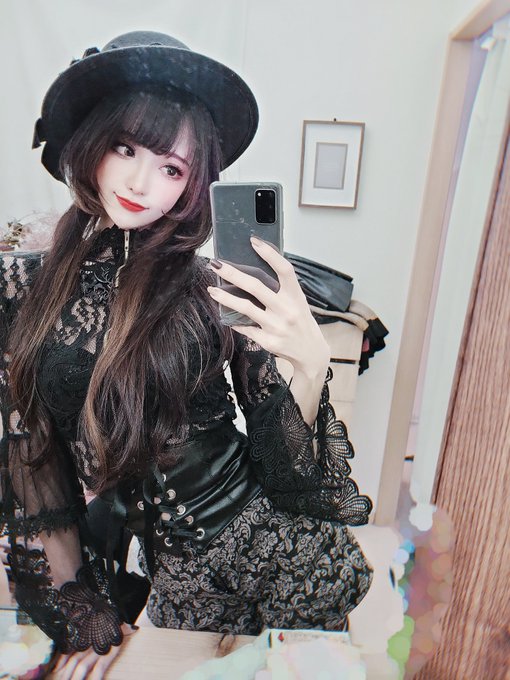 コスプレイヤーしろさきのTwitter画像38