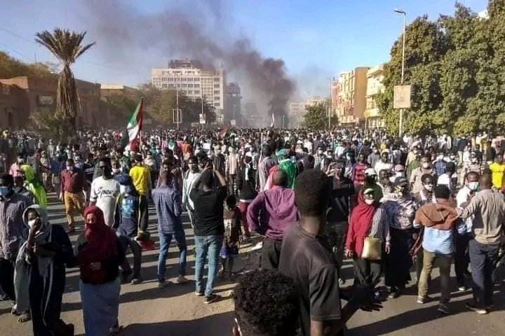 تروس الثورة🇸🇩وربي بنحبك ياوطن tweet media