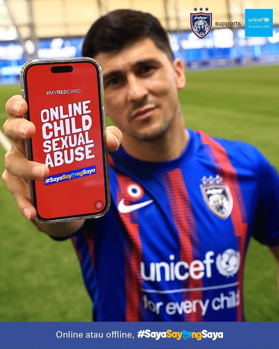 OfficialJohor's tweet photo. As a football player and a father of two, I am raising #MyRedCard because I believe in victims of online sexual abuse. If you are a victim, find someone to share your experience with and make a report. I believe in you. 💙

[1/3] https://t.co/yBKyu7KjPC