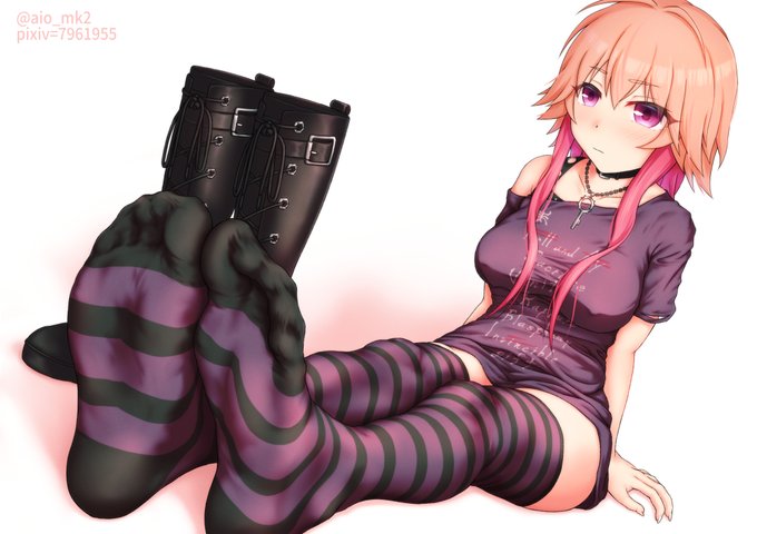 #今月描いた絵を晒そう

11月はskebが2件、差分を含めると計3枚でした

二宮飛鳥は現時点で既にPixivブクマ3,208まで伸びてて割と好評な上にブーストも頂いたし、OCの方もクライアントさんに喜んで頂けたようで嬉しかったです
今年も残り僅かですが自分なりにがんばっていこうと思います 