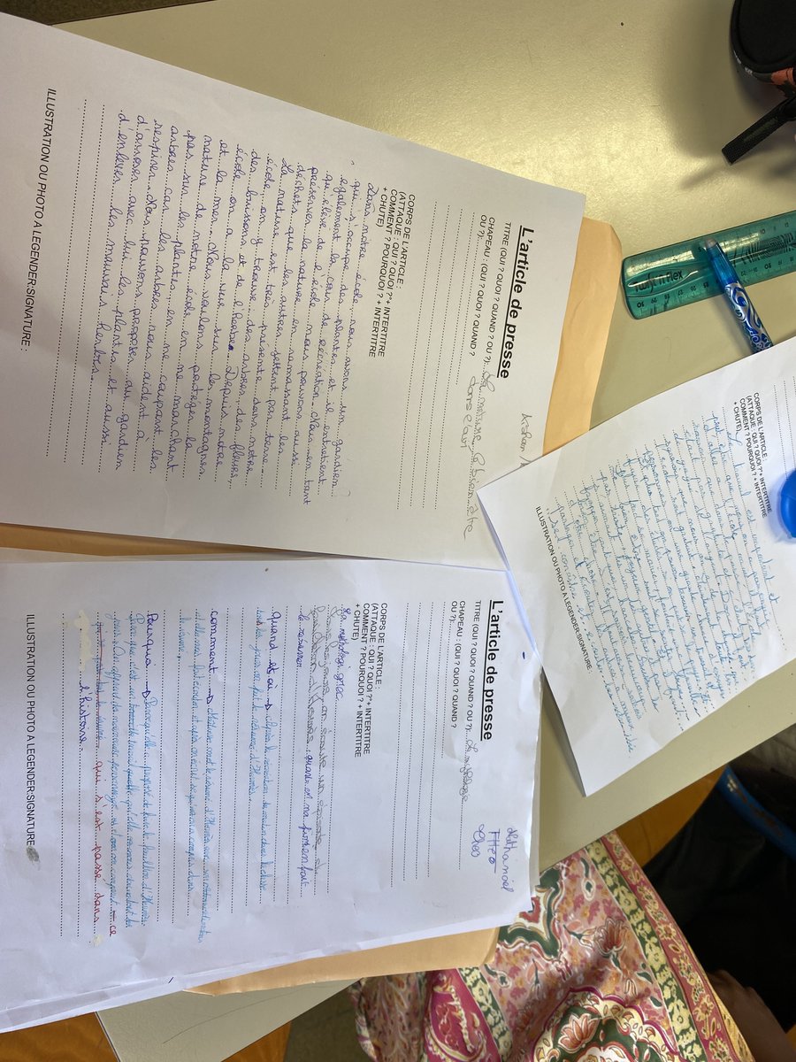 Nous travaillons actuellement sur l'écriture des articles de presse du 📰 "Le Petit Portois" de l'école #EMI. Enregistrements aussi des podcasts pour la webradio 🎙️"Timoun". ​Le 1er thème de l'année #bienêtre #enquête 🕵️au programme.. <a href="/villeduPort/">Ville du Port</a> <a href="/clemi974/">CLEMI La Réunion</a>