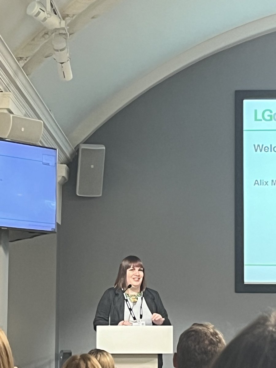 danni_brear's tweet photo. And we’re off! Fantastic opening welcome from co-chair ⁦@AlixMac⁩ to start off todays #CommsAcad ⁦@LGcomms⁩ https://t.co/AigAW3Eogw
