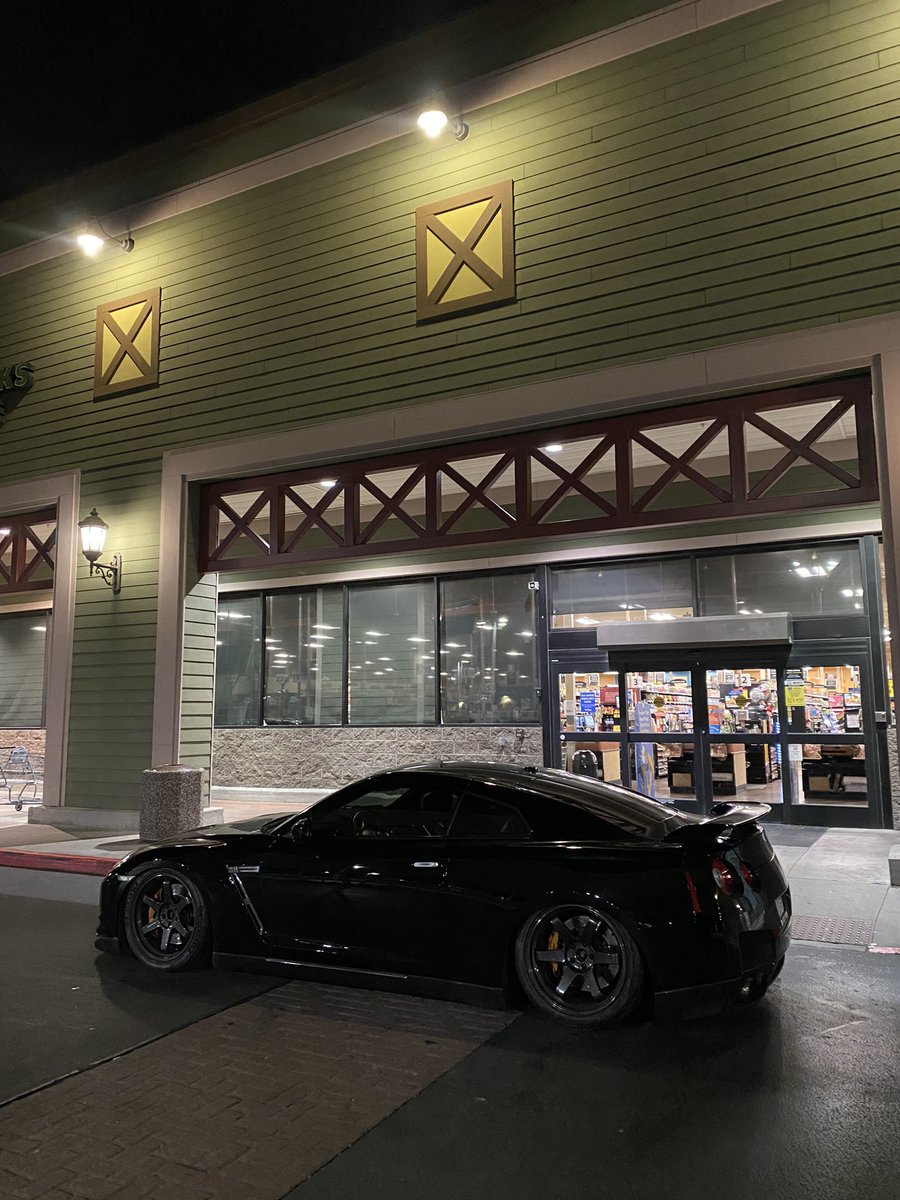 gsnate_'s tweet photo. Seriously the best birthday present I could have ever asked for. Shoutout to all my friends for helping me bag this today . Officially a month into owning this car and I still need to mess with the fitment but man I’m so happy right now https://t.co/uFBDctXEjO