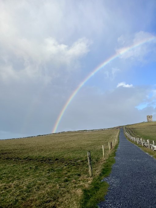💚💚 Ran away to Ireland 💚💚 https://t.co/4mk7RBGcRE