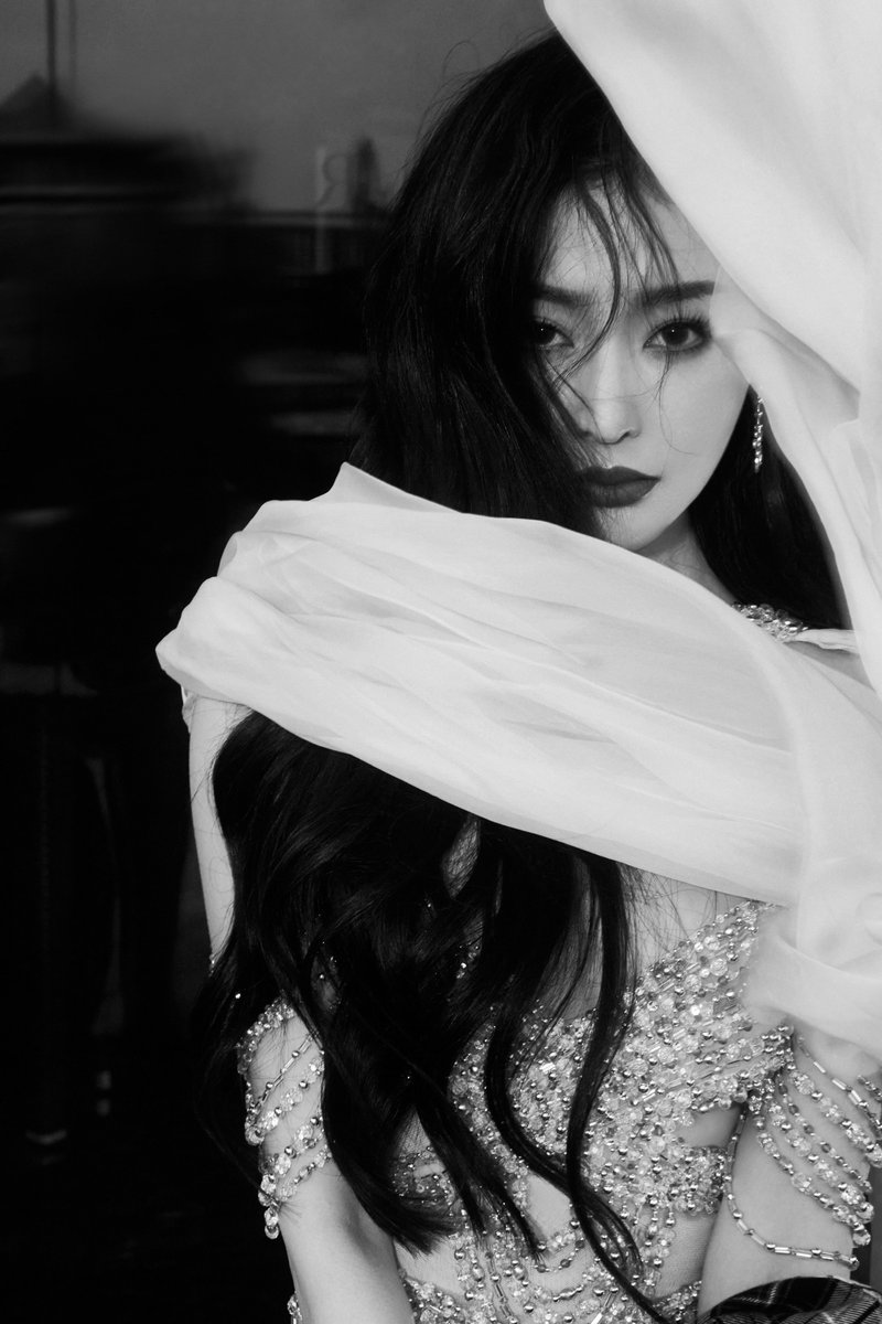 dramaskfan's tweet photo. #ZhangTianAi para Weibo TV & Internet Video Summit 2022.
Mais fotos: https://t.co/lX3JMcp5qn
#张天爱 #CrystalZhang #YoungAndBeautiful #TheBrightestOfUs #SerenadeOfPeacefulJoy #CrocodileAndPloverBird #GoPrincessGo #MartialUniverse #cdrama #dorama https://t.co/EfJ37ykw5g