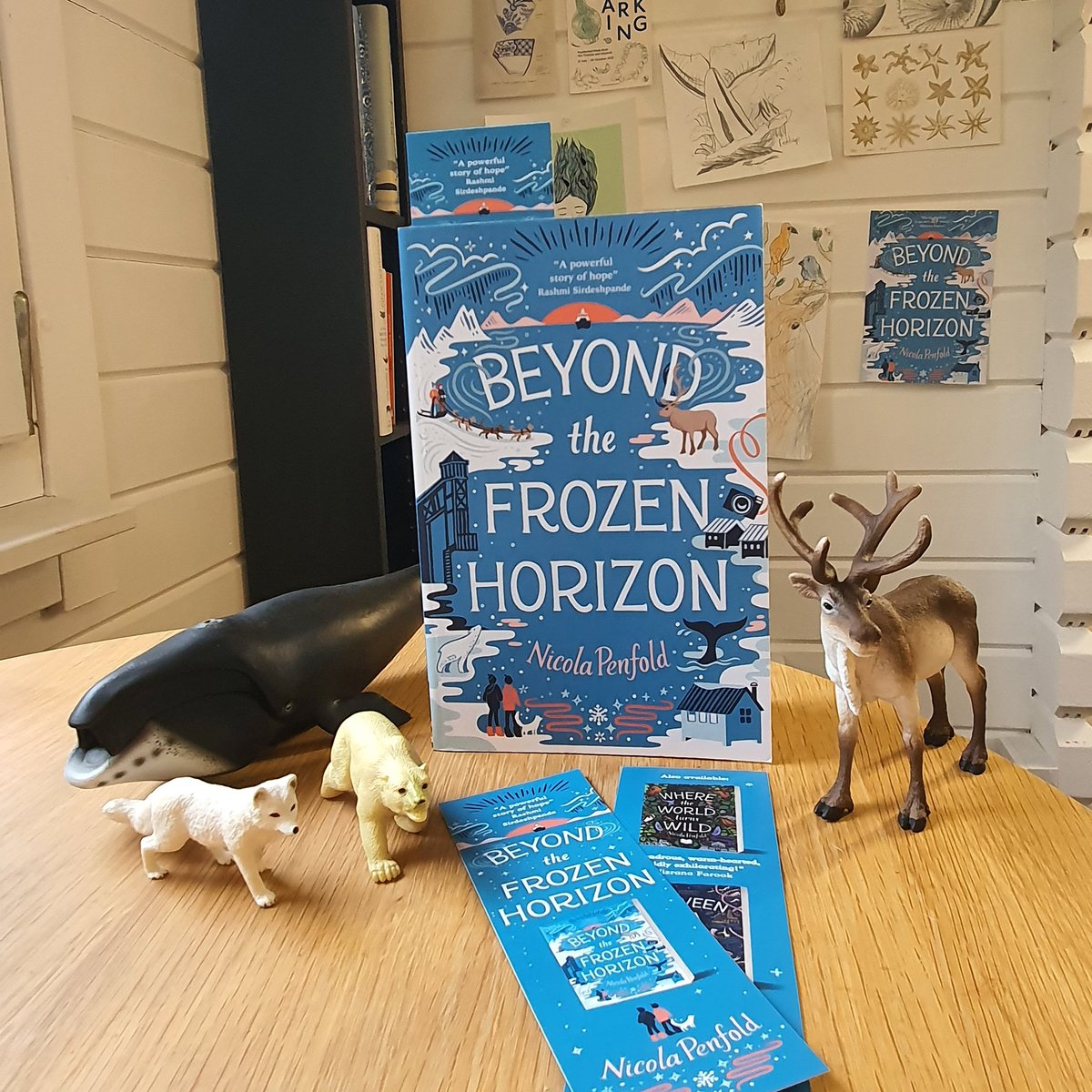 nicolapenfold's tweet image. 📢 I'm doing giveaway of a signed + dedicated copy of Beyond the Frozen Horizon + bookmark. For 9+, cover by #KateForrester Climate/eco fiction &amp;amp; a trip to Svalbard as polar night approaches.❄️❄️❄️❄️❄️❄️

Please RT + follow to enter. Will pick winner Sun 4th Dec! 🦭🐻‍❄🛷🐕🐋🦌