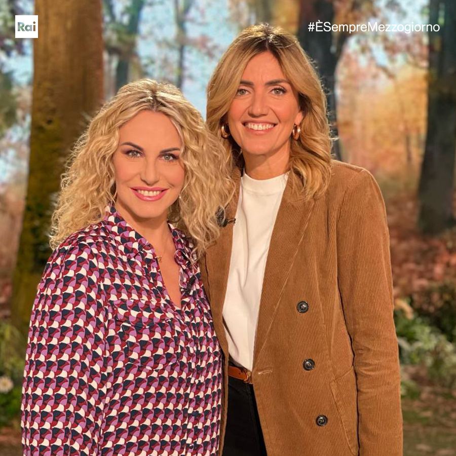 Buongiorno e buon mercoledì ☀️ Oggi con noi Chiara Maci 💝 Inizia ora #ÈSempreMezzogiorno su Rai1 e RaiPlay: bit.ly/f-ESempreMezzo…  

<a href="/antoclerici/">Antonella Clerici⭐️</a> <a href="/ChiaraMaci/">Chiara Maci</a>
