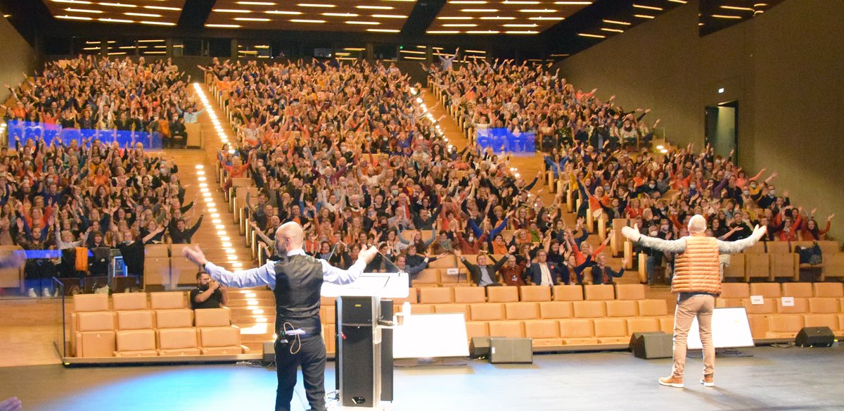 Plus de 750 collaborateurs de la Carsat Nord-Est se sont réunis hier au Centre Prouvé de Nancy pour l’Assemblée Générale du personnel😃

L’occasion de se retrouver tous ensemble après plusieurs années mais aussi d'introduire les conventions d’objectifs et de gestion à venir