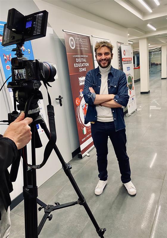 efp_bxl's tweet photo. Qu'en est-il de la transition digitale dans l'enseignement et la formation professionnelle ? 🤔

Dans le cadre du projet Citizen 2.1, nos équipes de l'EFP-BXL et du Sfpme se sont rendues à Belgrade à l'Institut za moderno obrazovanje que nous remercions pour l'accueil ! 🙏 https://t.co/I5vRlXypW3