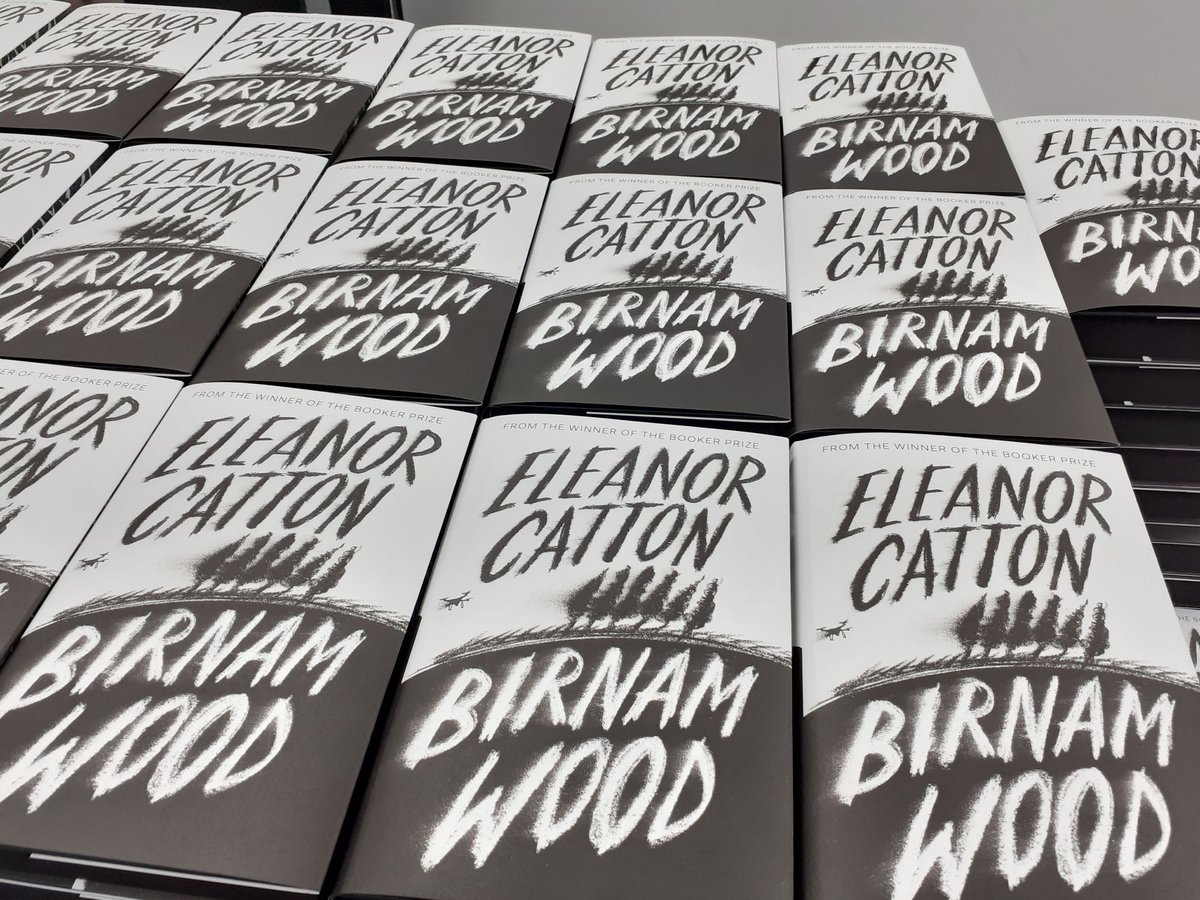 The wonderfully talented Eleanor Catton joined us last week to sign copies of her latest title Birnam Wood at our CPI Chatham location. 
The team loved meeting Eleanor and we hope to see her again soon.
@GrantaBooks 

#PublishingIndustry #CPIbooks #IPG #AuthorServices #BookTok