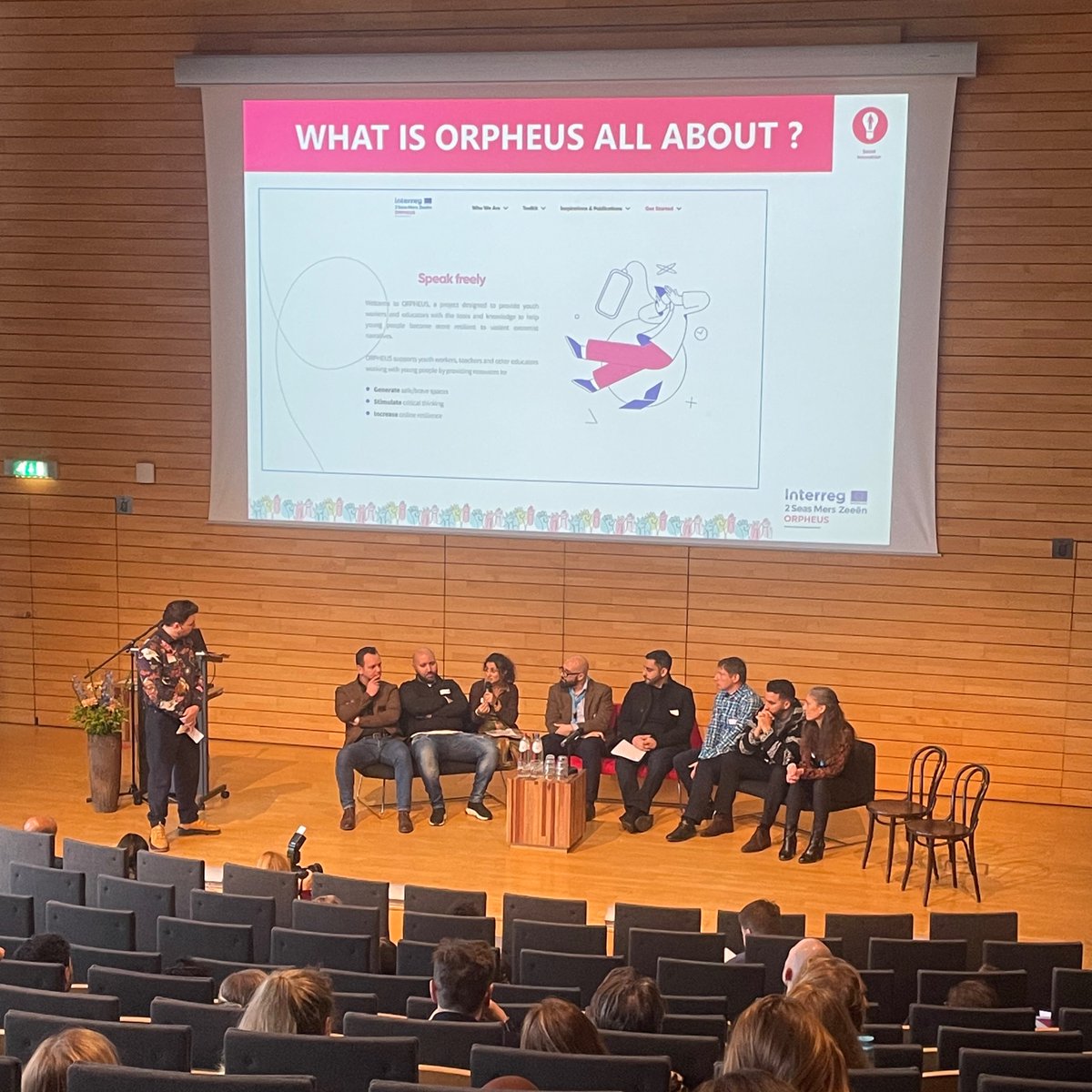 project_orpheus's tweet image. ❗️Our final event has started❗️

☕️ After some coffee and food in the main hall, it was time to get to work 

🎙️ Organisator Hilde Lauwers welcomed everyone

🗣️ During the sofa talk, our partners talked about what ORPHEUS is about

📅There still is a lot on our schedule!