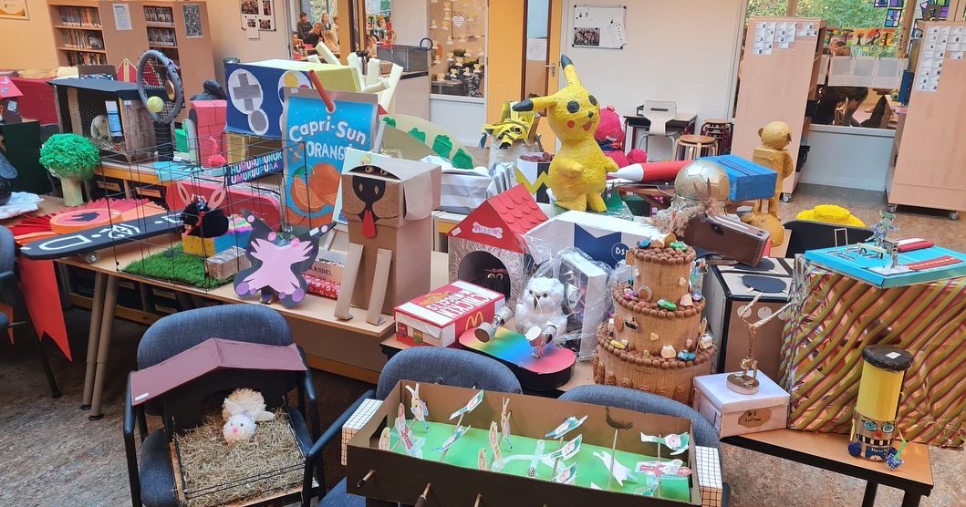 Wat een gezellige drukte vanochtend, alle KnutselPieten kwamen hun surprises brengen <a href="/JohannesSKOP/">Johannesschool</a> En… nu nog even geduld hebben tot 5 december! <a href="/SKOPPijnacker/">SKOP</a>