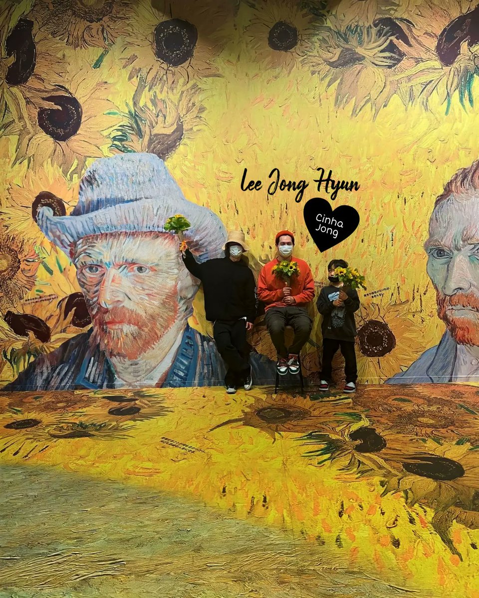 cinhajong's tweet photo. NEW UPDATE!!
FROM TODAY!!
Our smiley guitarist!😃💕
#LeeJongHyun #OneLeeJongHyun

▪️Exhibition: "Van Gogh – This is How I see the world", at the Kadokawa Musashino Museum. An experience based digital art theater affording the opportunity to art-bathe in the world of Van Gogh. https://t.co/ir1cMMVg4J