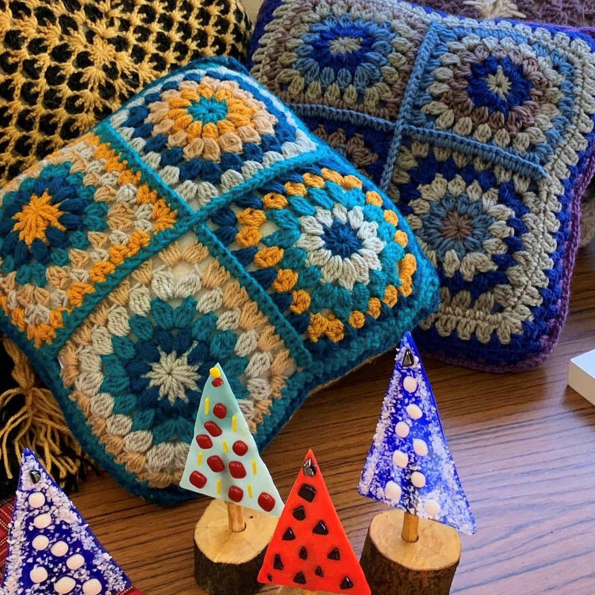 Mycenae House (@mycenaehouse) on Twitter photo We are so grateful to #volunteers Amanda & Sue who knitted away to raise funds on Mon for our #ReachOut Project. We're blown away with their dedication & beautiful knits!
Thanks also to a <a href="/jr_library/">JR Library</a> Community Librarian who raced over to donate knitting!
mycenaereachout.co.uk We are so grateful to #volunteers Amanda & Sue who knitted away to raise funds on Mon for our #ReachOut Project. We're blown away with their dedication & beautiful knits!
Thanks also to a <a href="/jr_library/">JR Library</a> Community Librarian who raced over to donate knitting!
mycenaereachout.co.uk