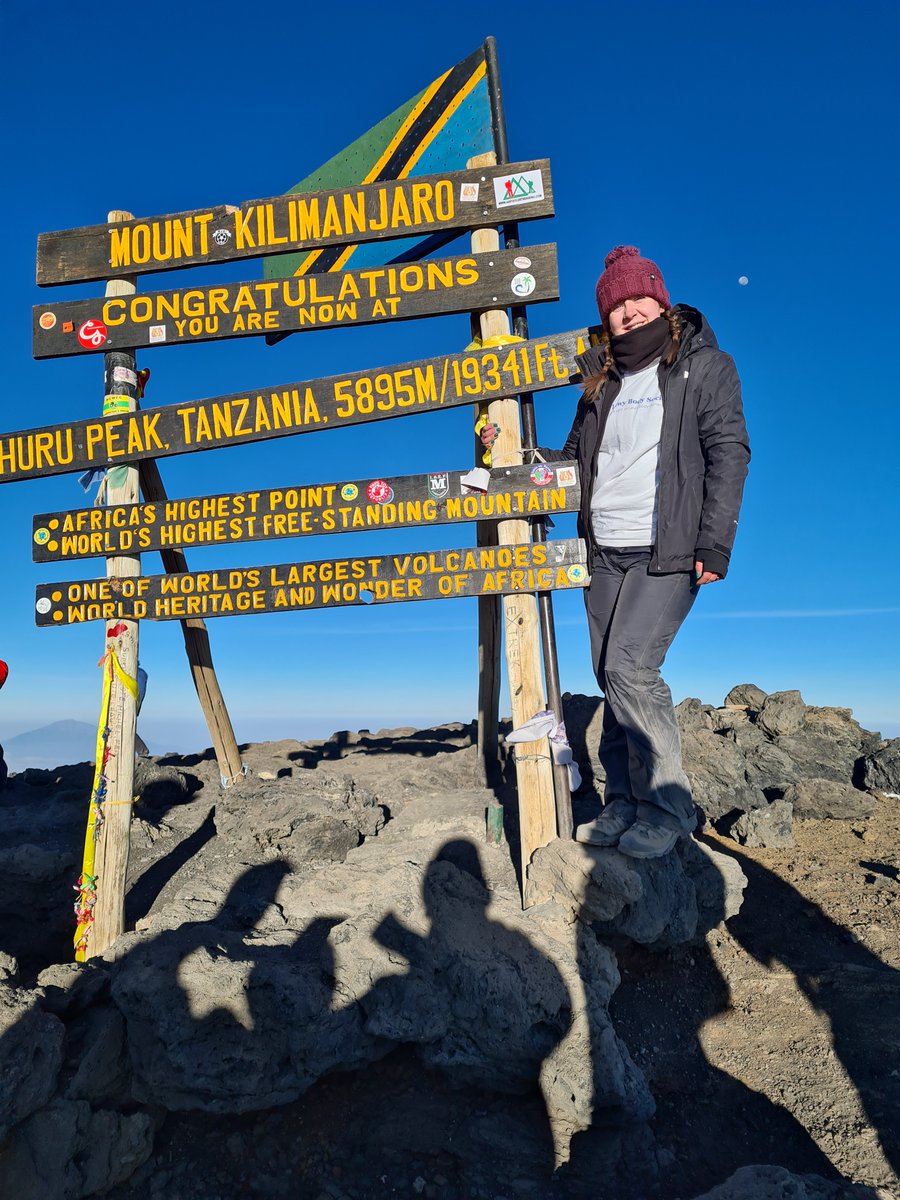 Well done and thank you to Olivia Roffe from Long Sutton in Lincolnshire who raised £2,300 after climbing Mount Kilimanjaro in memory of her Grandad Brian who lived with Lewy body dementia for over 10 years. What an achievement! 🗻