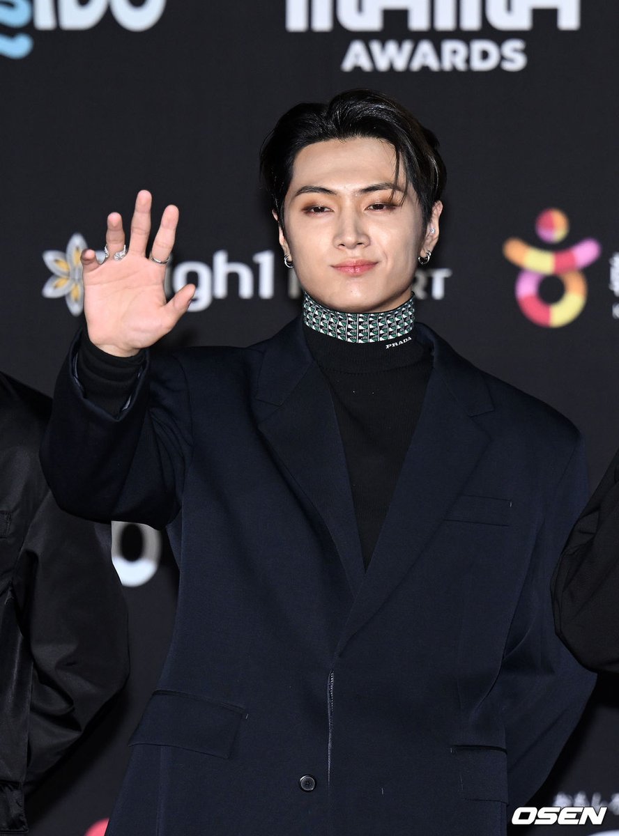 ENHYPEN GLOBAL on Twitter "ENHYPEN JAY at 2022 Asian Music Awards’ Red Carpet ENHYPEN