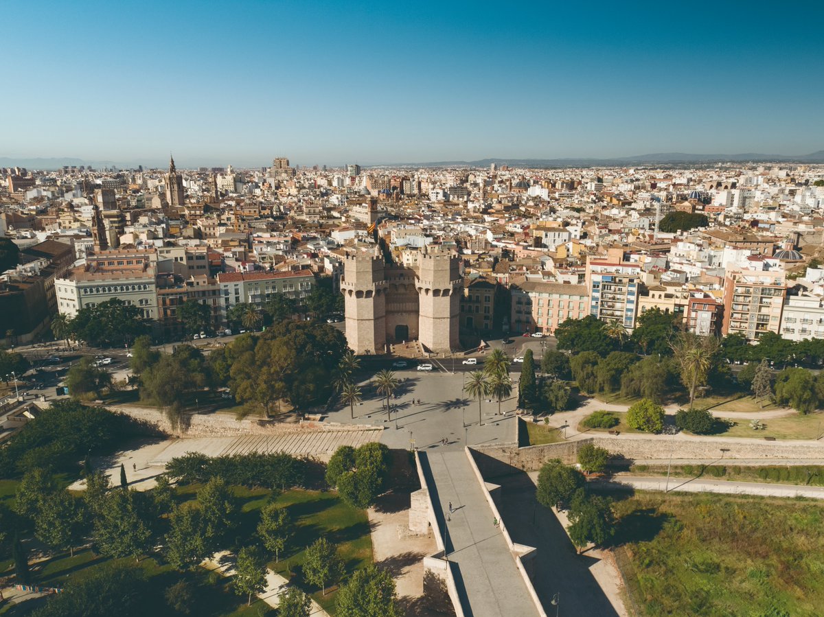 SanGomezLopez's tweet photo. Lo mejor que se puede decir de una ciudad es que es la mejor para vivir. Y hoy València lo es. 

@Forbes sitúa València como la ciudad del mundo en la que mejor se vive.

Esto sí que es estar en el mapa. Tenemos motivos para sentir orgullo.

#MeRepresenta
https://t.co/Manck9iSbR https://t.co/FhHVLEOoKl