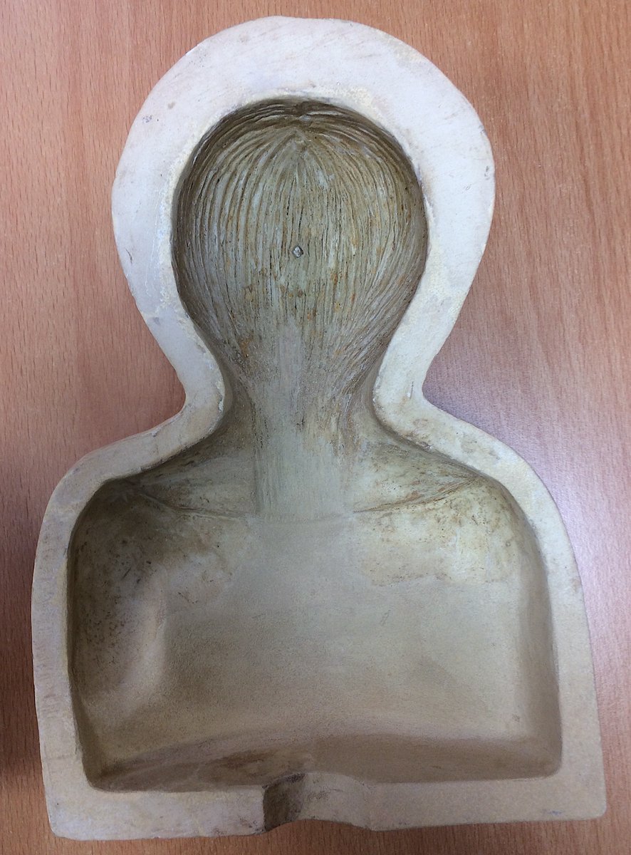 Divendres passat vam tindre l'honor de tindre a Arturo Zaragozá estudiant algunes de les nostres peces per al seu nou projecte d'investigació.