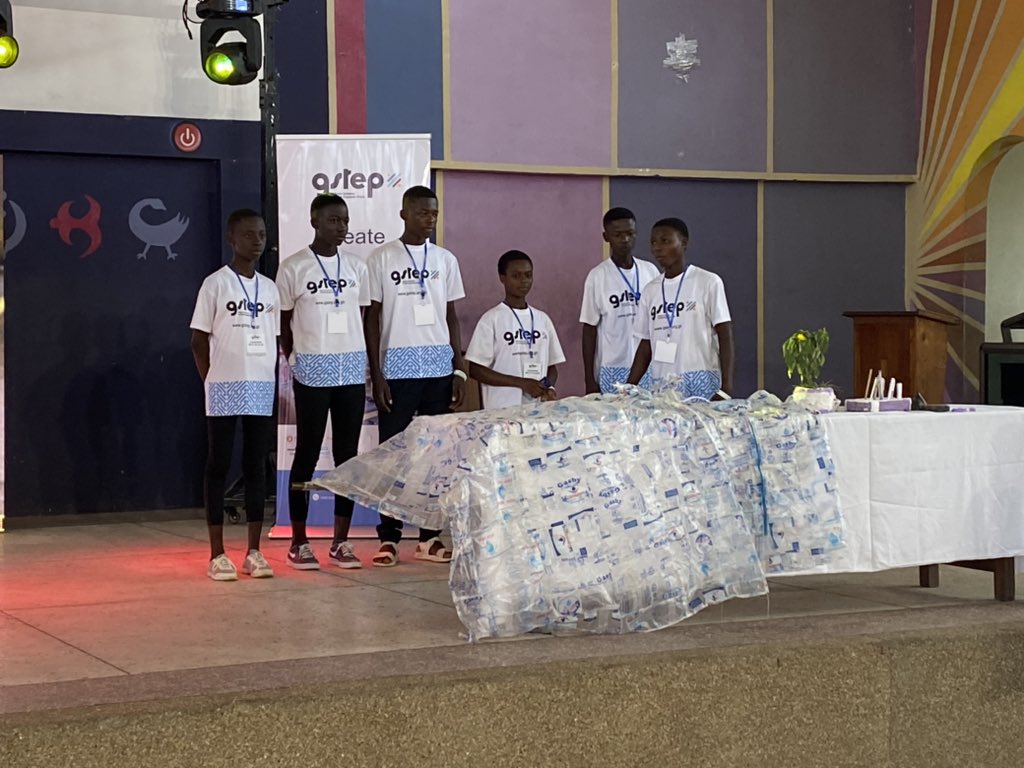 GSTEP_GH's tweet photo. POKUKROM METHODIST JHS SCIENCE CLUB developed a unique way to recycle plastic waste. This can be reused for products like raincoats, cups, bowls and many more.

#GSTEPJudgingEvent #GSTEPChallenge #STEMPowered #FinalistTeams https://t.co/LBB9UVTAoI