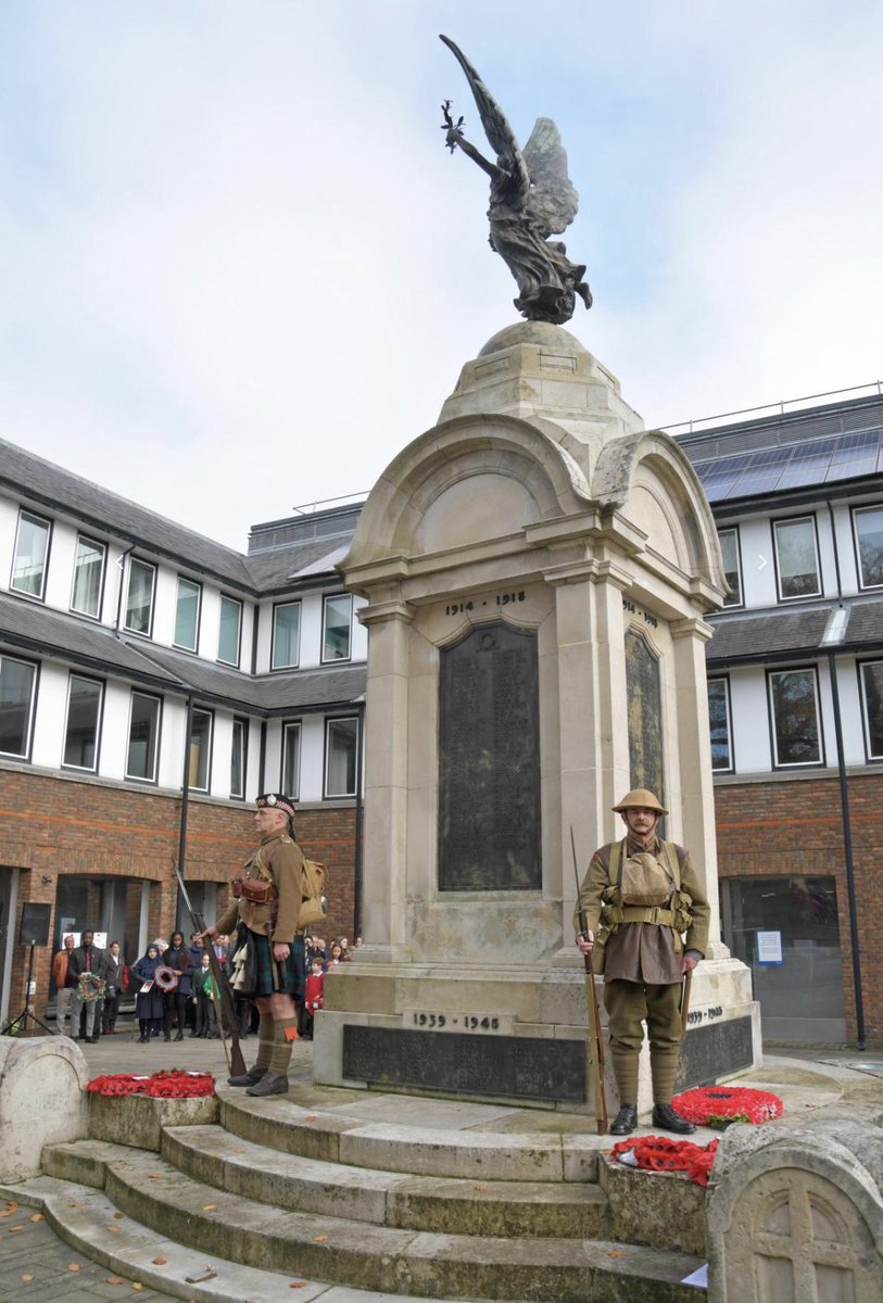 DefenceHindu's tweet photo. Over 750,000 #Hindus served in #WW1 & 1.5 million in #WW2. We've served in every major conflict since. On #RemembranceSunday, Surg Cdr Tayal was honoured to march with #Gurkhas & others in #Basingstoke. Because we remember too. #RethinkingRemembrance #LestWeForget #WeWereThereToo https://t.co/6Kw6O47DUM