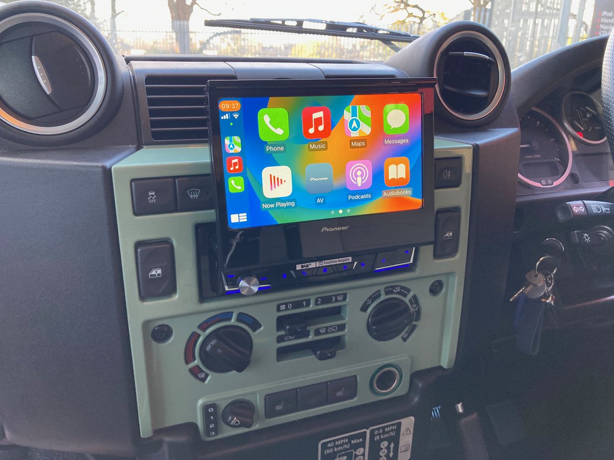 dynamic_audio's tweet photo. Landrover Defender 2015 model upgraded with Pioneer AVH-Z7200DAB Flip out CarPlay stereo and ND-BC8 reversing camera. A Connects2 CT27AA136 dab splitter was used so the unit could receive the DAB signal from the original aerial in the vehicle.

@LandRover_UK @Connects2 @PioneerUK https://t.co/el4xWqVs3q
