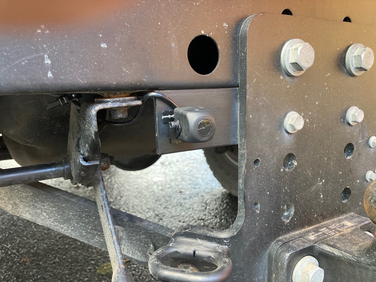 Landrover Defender 2015 model upgraded with Pioneer AVH-Z7200DAB Flip out CarPlay stereo and ND-BC8 reversing camera. A Connects2 CT27AA136 dab splitter was used so the unit could receive the DAB signal from the original aerial in the vehicle.

@LandRover_UK <a href="/Connects2/">Connects2</a> <a href="/PioneerUK/">Pioneer Car</a>