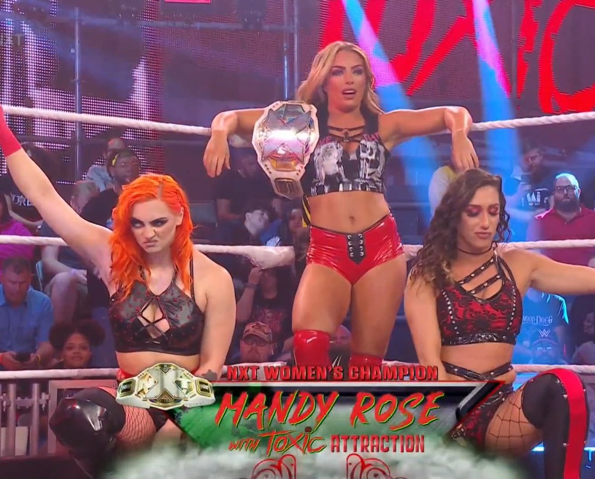 EwanECW's tweet photo. ☣🌹
#wwe #wwewomenschampion #wwenxt #nxtwomenschampion #womenswrestler #womenswrestling #nxtwomenstagteamchampions #toxicattraction #damandyzdonutz #averytaylor #gigidolin #priscillakelly #jacyjayne #mandyrose #mandysacs #toxicattraction https://t.co/0pTUV73Rjt
