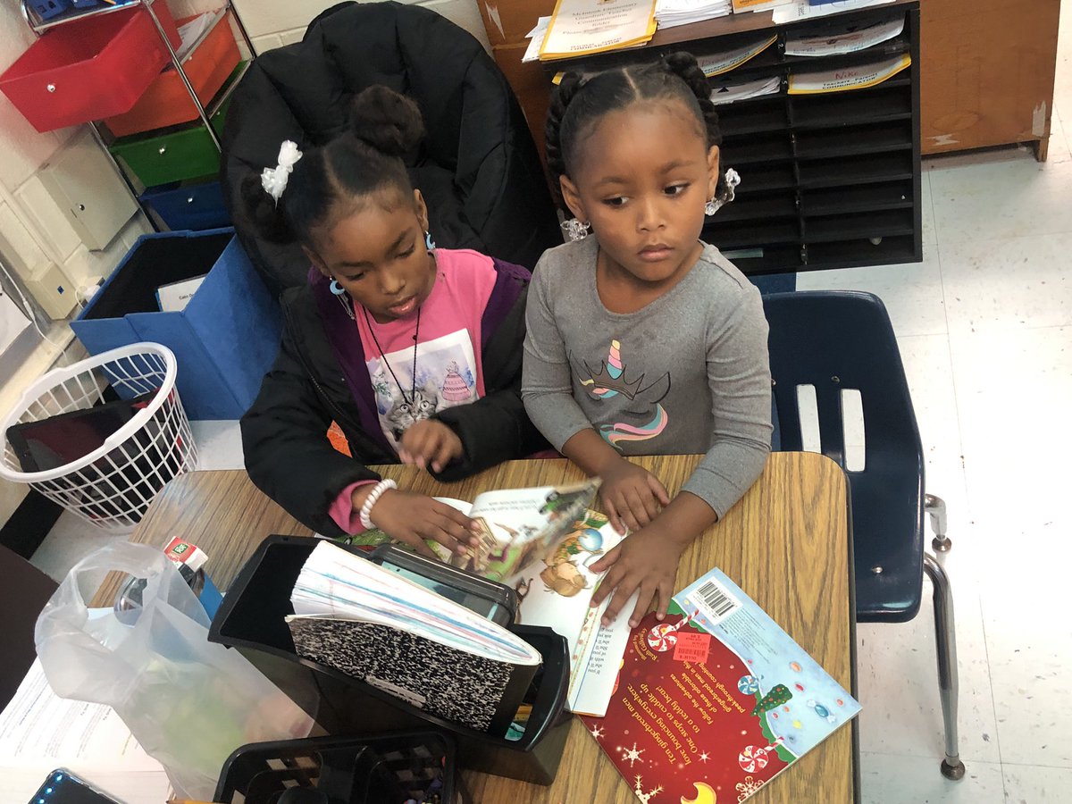 McIntoshElem's tweet photo. Reading Buddies from the classes of Mrs. Diehl and Ms. Bullard. #TeachHustleInspire #NNPSProud #McIntoshScotties #kindergartenlife #readingbuddies #terrificthirdgrade https://t.co/WDKgHjCqnm