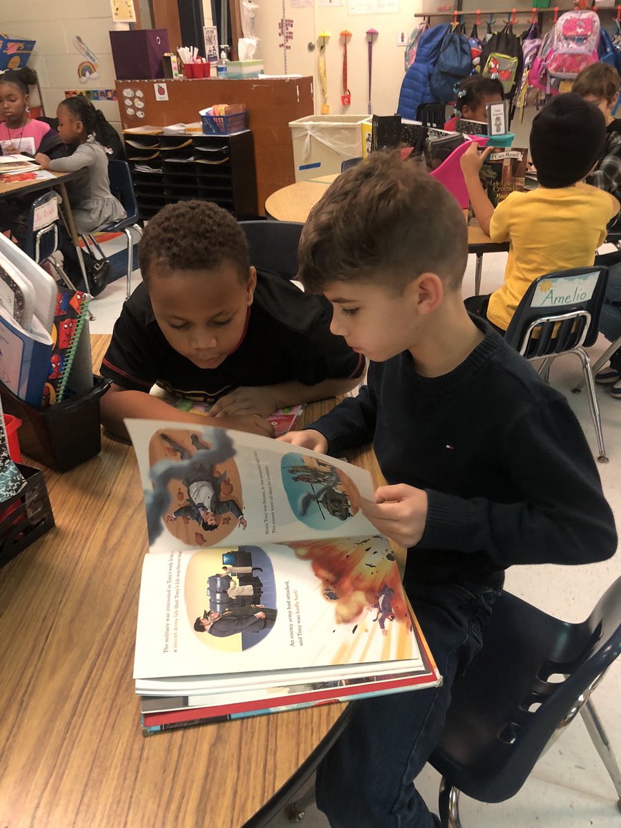 McIntoshElem's tweet photo. Reading Buddies from the classes of Mrs. Diehl and Ms. Bullard. #TeachHustleInspire #NNPSProud #McIntoshScotties #kindergartenlife #readingbuddies #terrificthirdgrade https://t.co/EBuvDZSs8a