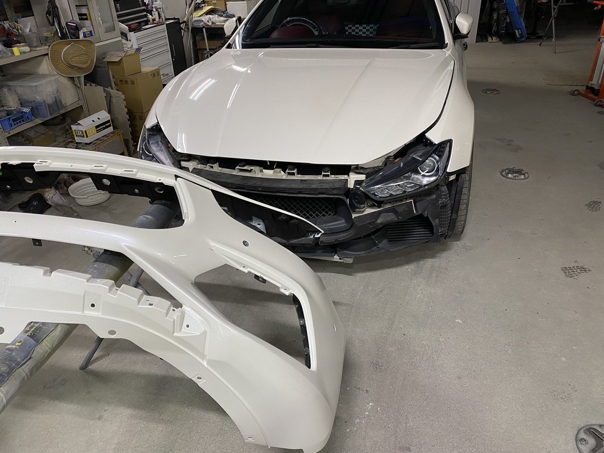 mitou126's tweet photo. 純正後期バンパー
グリルのエンブレム
高すぎてビックリした😮‍💨 https://t.co/3VGclaPnXw