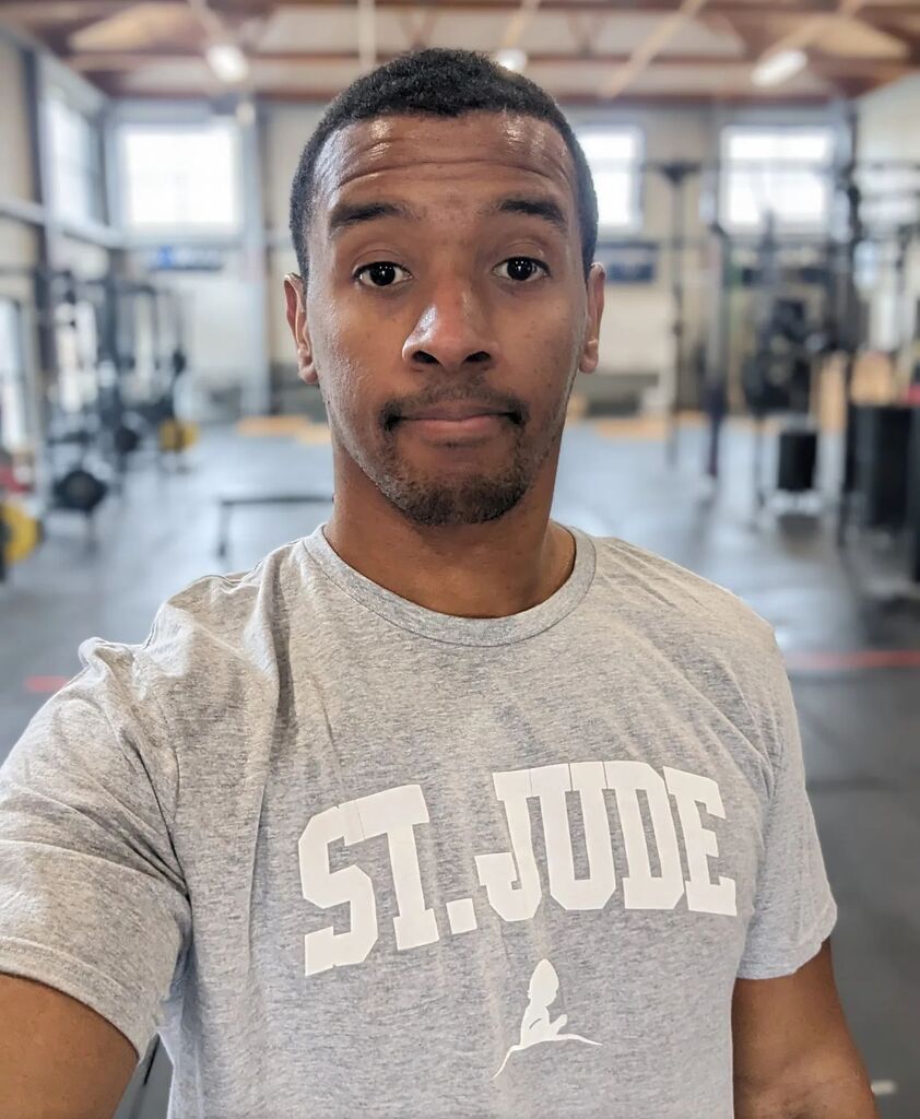 SrgntBallistic's tweet photo. I did 3000 Push Ups #for the kids and I also got this cool T-Shirt from @stjude
#3000pushupchallenge https://t.co/Aj0GcdcgpC https://t.co/SZlq7vS4oO