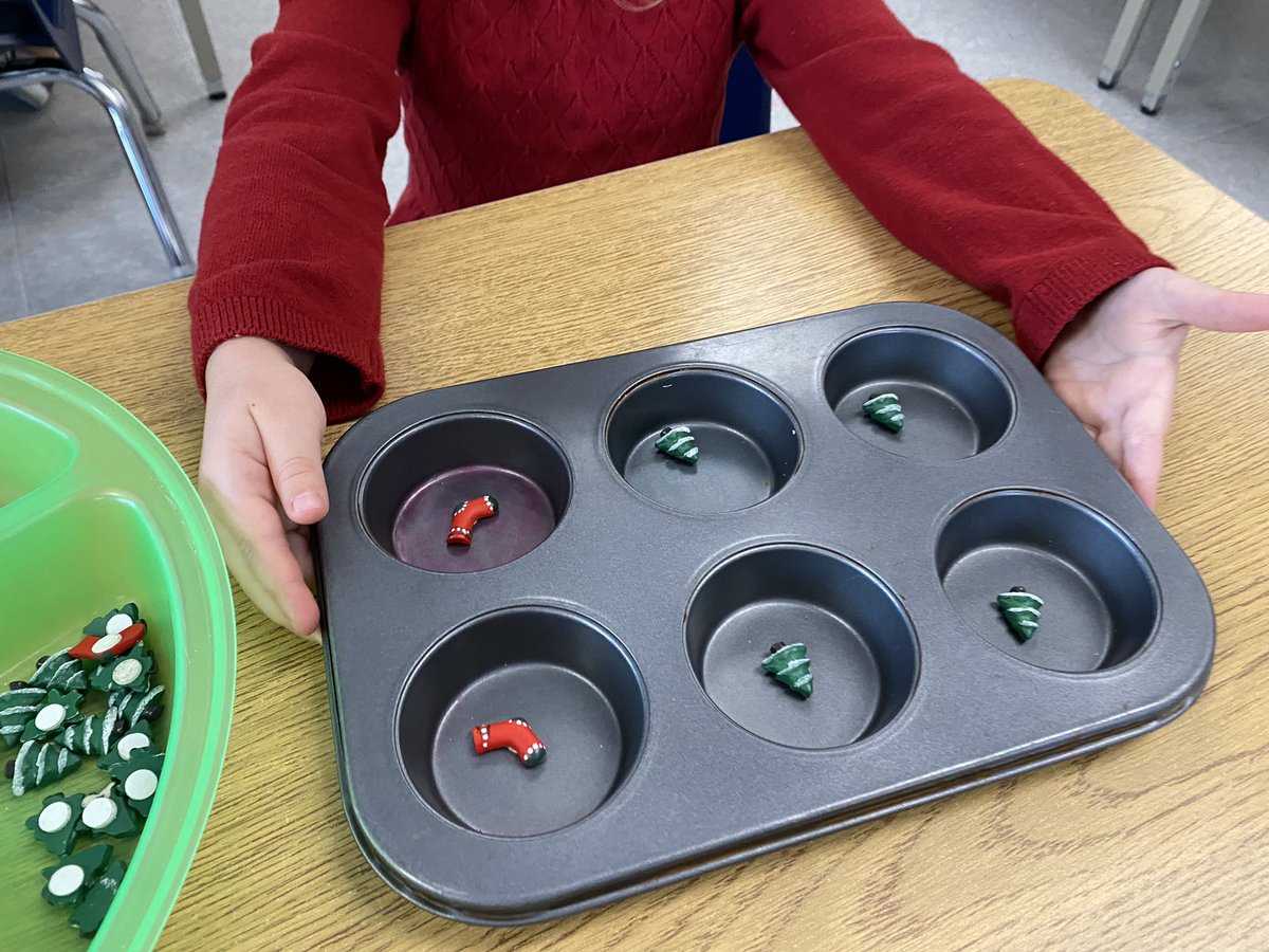 Students have been exploring patterns. This week we have been using snap cubes to recreate and represent patterns we find on candy canes. Students have also been creating their own loose parts patterns.