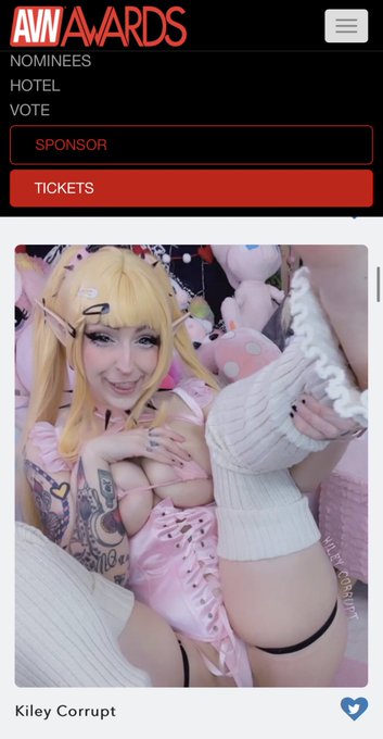 AVN nominated for fav camming cosplayer 💖 Vote for me here  💞 https://t.co/YOhewwq9aN https://t.co/3