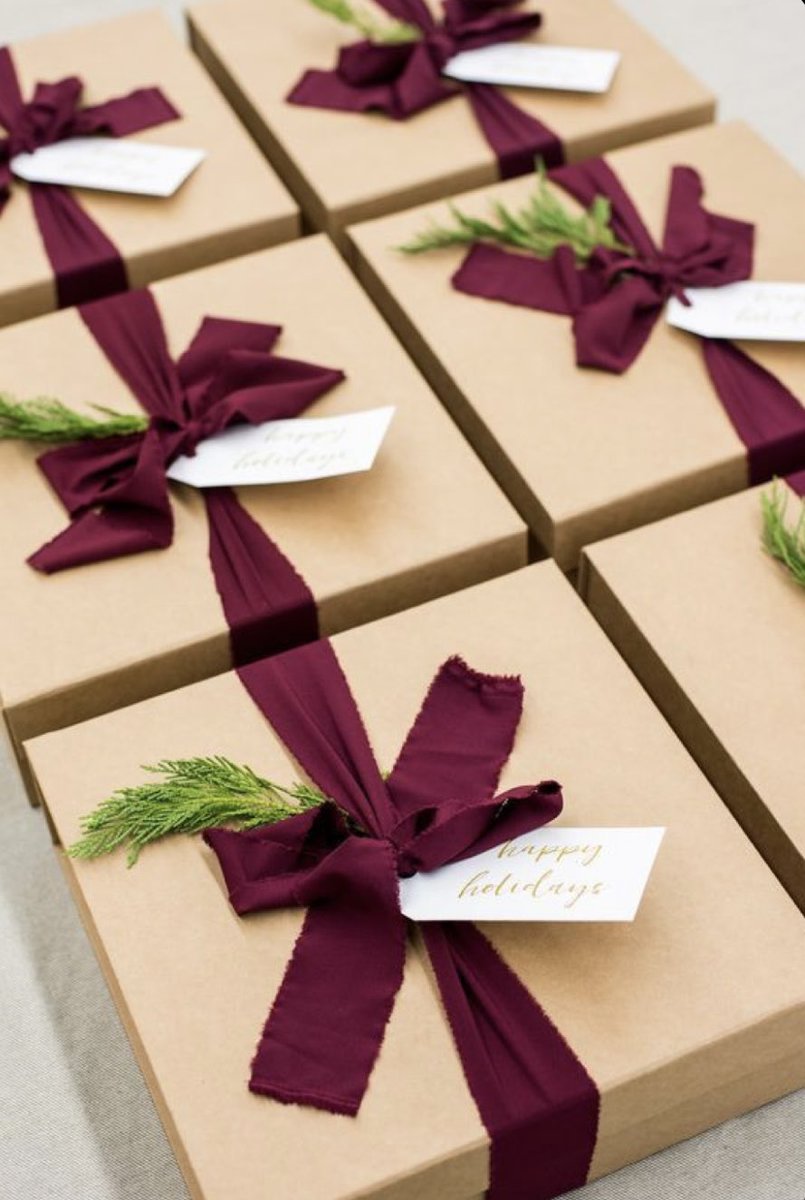PackwellLanka's tweet photo. It’s the Season of Giving ! ♥️🎄🎁
Vision Packaging
#NaturalPaper
#KraftBoxes
#Gifts
#Christmas
#HolidaySeason https://t.co/VReClKpQw9