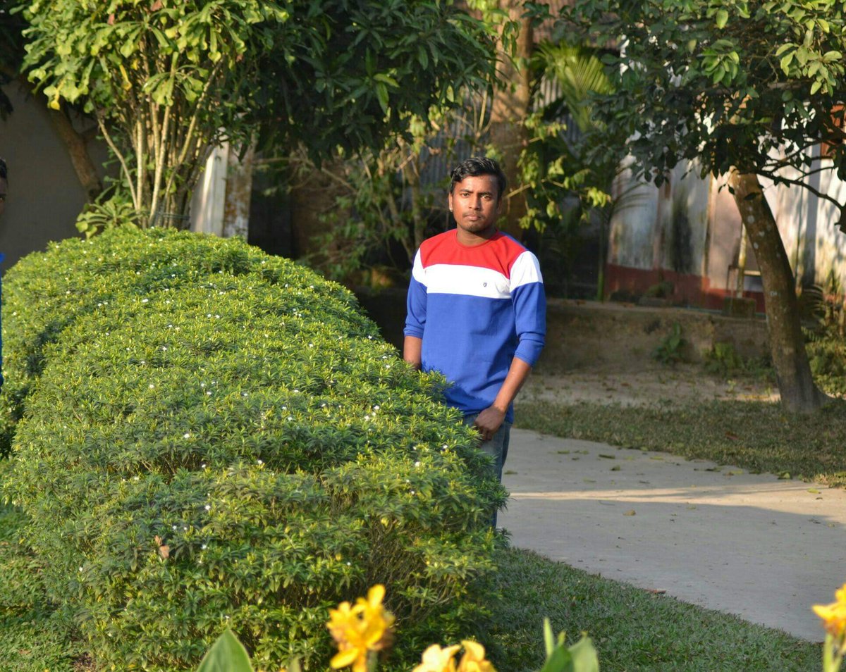 Polash142's tweet image. পরিবর্তনই জীবনের নিয়ম