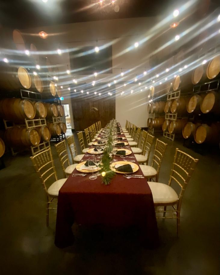 Karenleebatten's tweet photo. This lucky girl had such a fun night with great buddies on Saturday night!! Check out the private Long Table dinner at Cavello winery with Chef Brad!! 

#tistheseason #lovewine #friendsmas @cavallowinery @chefbg https://t.co/pBXWcjWKJb
