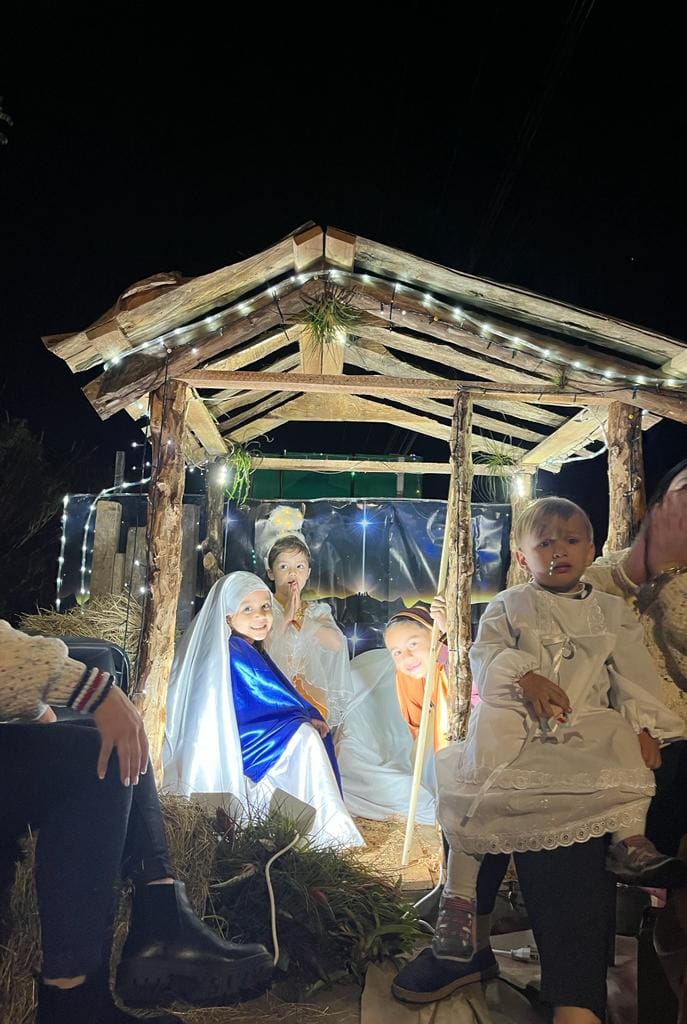 redcudicr's tweet photo. ¡Alegría y tradición!
Con la representación del nacimiento, niñas y niños del CECUDI Flores participaron en el tradicional festival navideño del cantón de Flores.
#Desarrollointegral #REDCUDI @UNICEFCostaRica https://t.co/jZOhieOND5