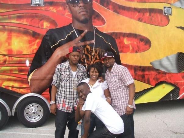 Tracy Moore tweet media