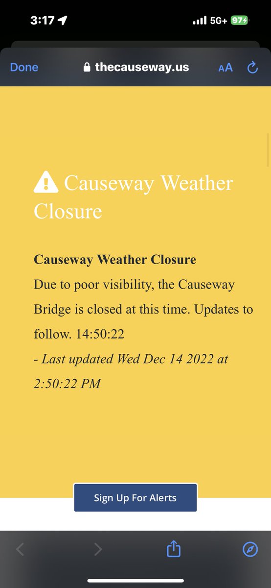 saab007's tweet photo. The Lake Ponchartrain Causeway bridge is currently closed due to severe, (possibly tornado) weather. Gusts of 45mph on the bridge. 😳🌪️⛈️ I’m just waiting it out. #NOwx #NOLAwx https://t.co/a4rLOOngpv