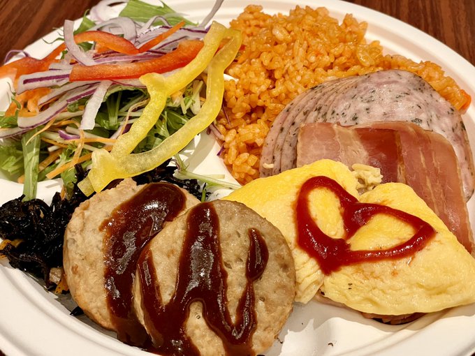 沖縄4泊5日
東西南北と、やたら忙しかった気のする旅行も本日最終日であります
萌え萌えきゅんブレックファースト_(:3」z)_
カロリーは使っているので食べ放題であります 