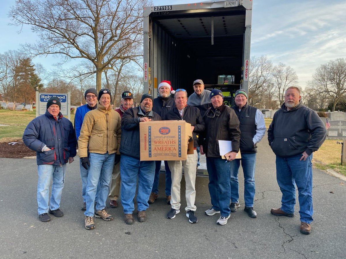 FSSP47's tweet image. Unloaded 85 boxes of wreaths today for Saturday’s National Wreaths Across America Day at Holy Rood Cemetery in Morris Township NJ