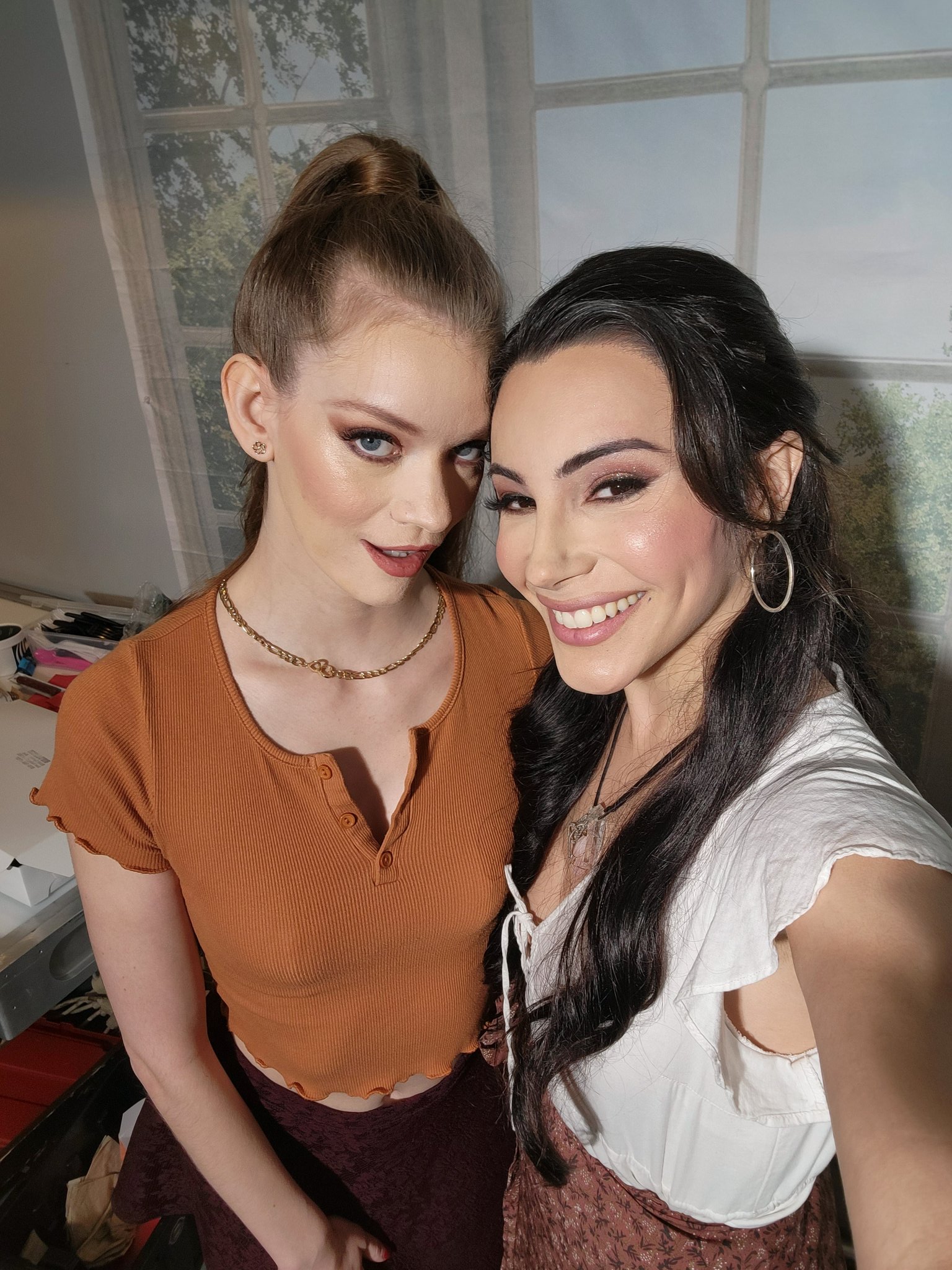 Tw Pornstars 2 Pic Nym Fleurette Twitter On Set With The Gorgeous Arieldemure For